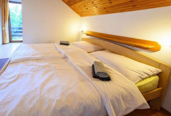 Guesthouse Mirko Hodak Selište Drežničko Buitenkant foto