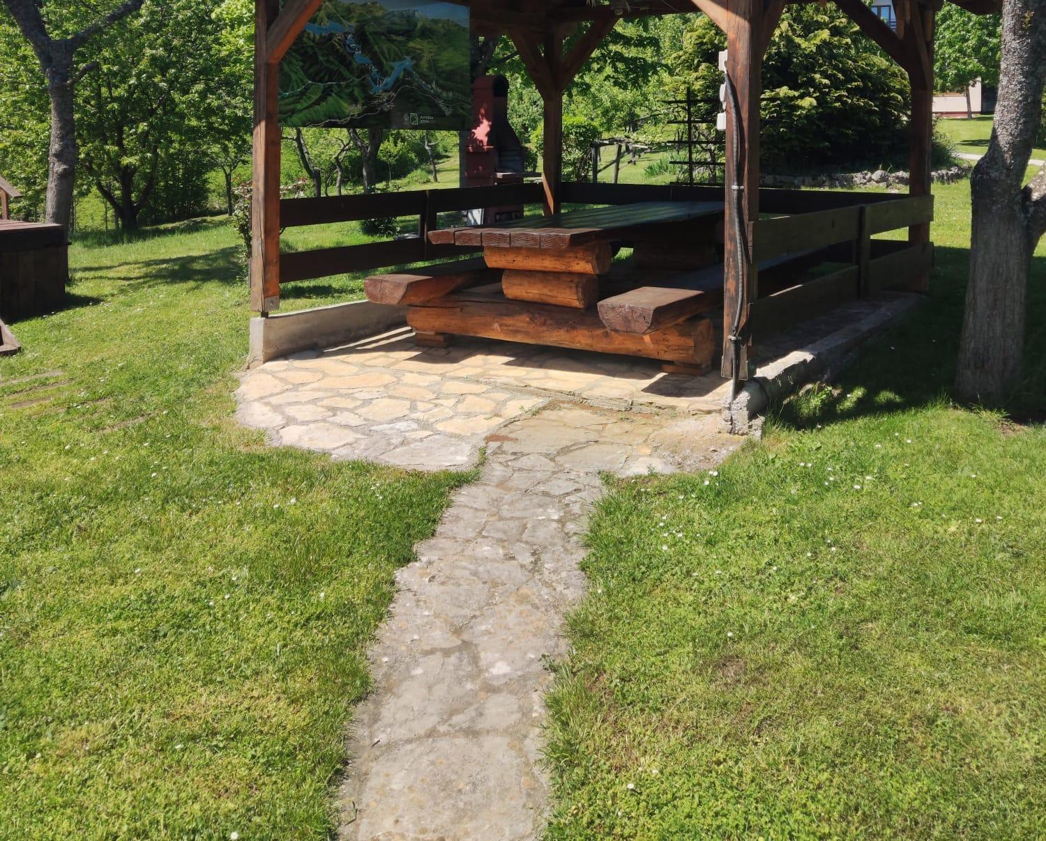 Guesthouse Mirko Hodak Selište Drežničko Buitenkant foto